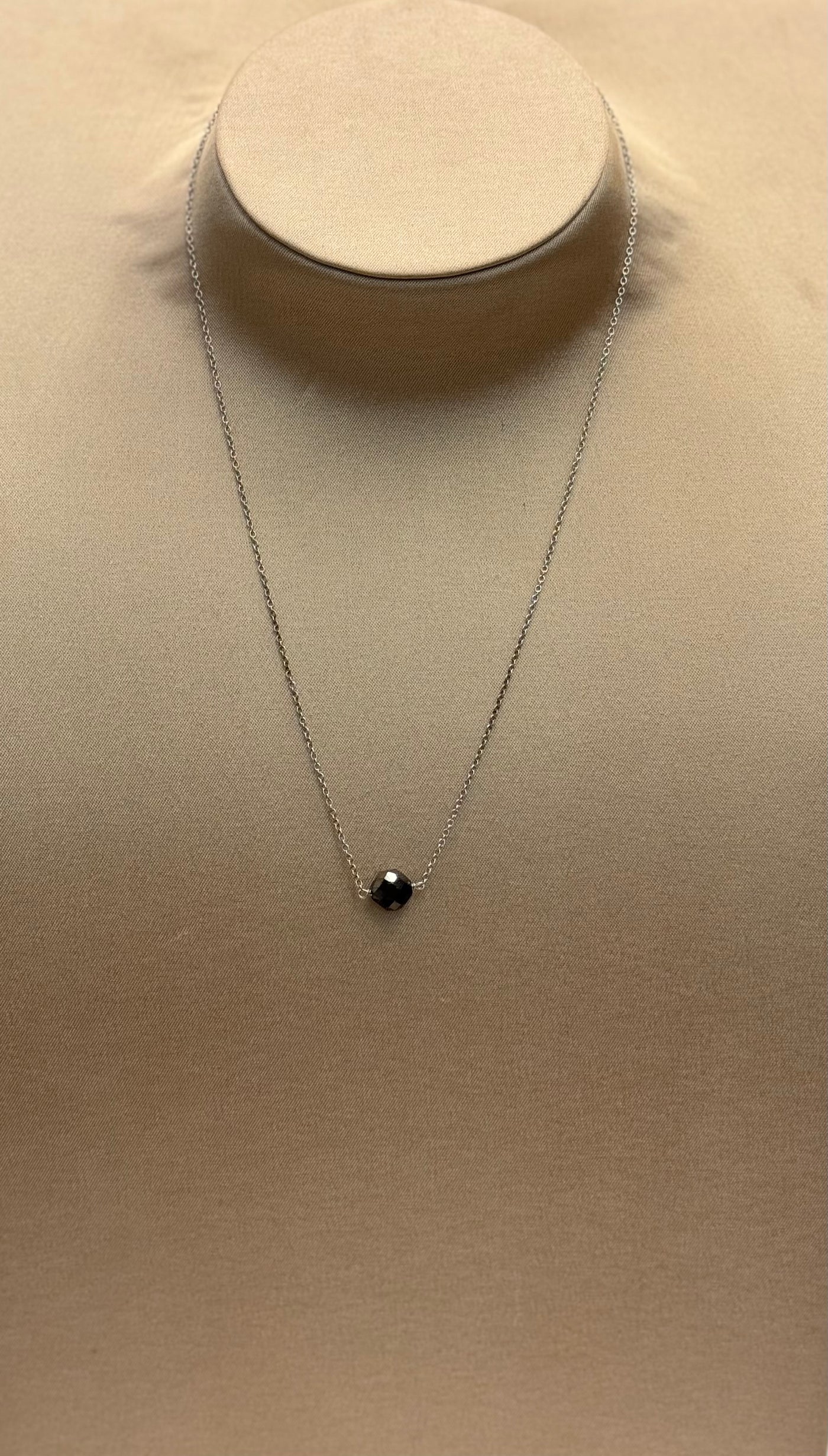 COLLANA DIAMANTE NERO