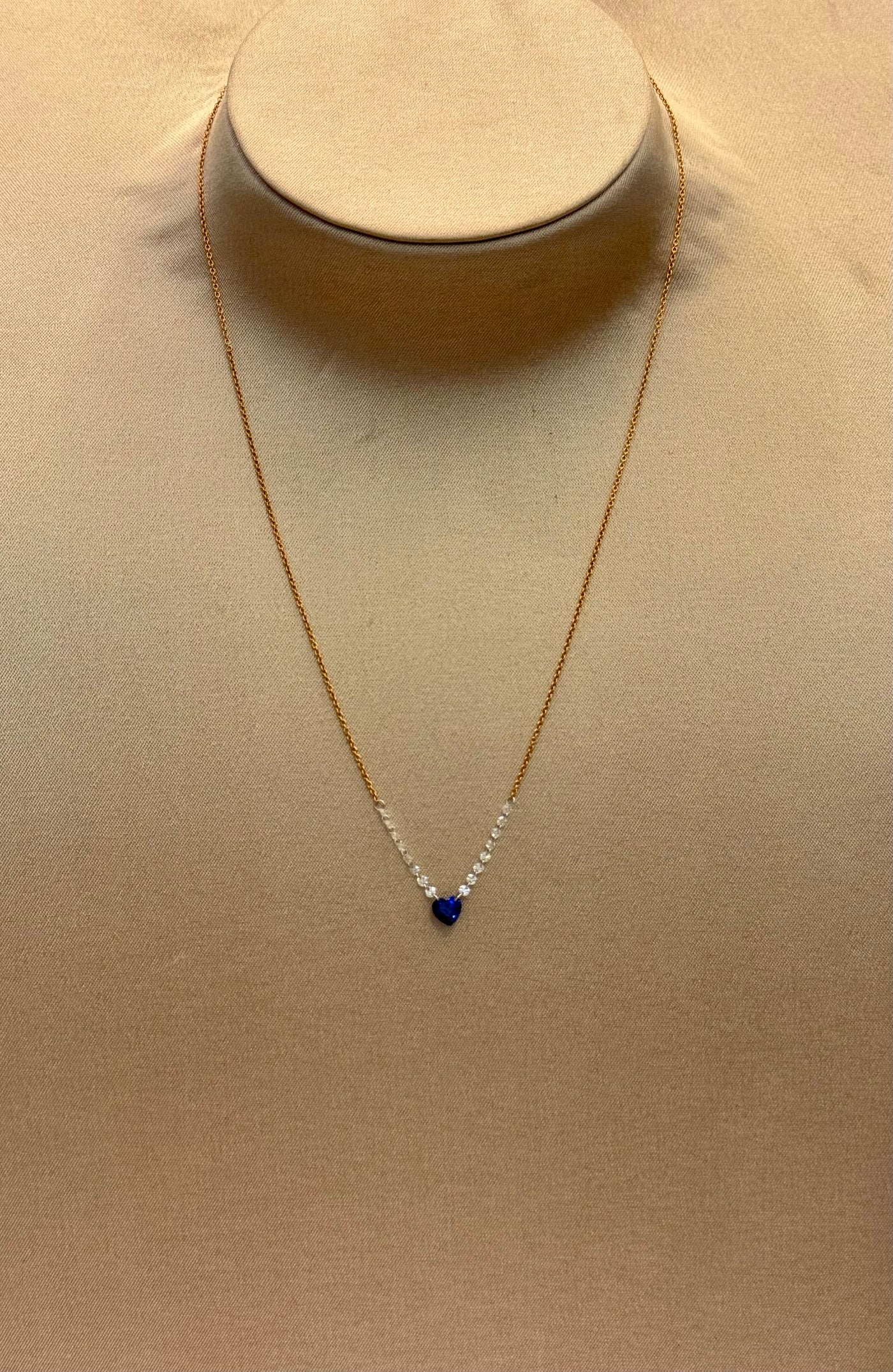COLLANA CON CUORE ZAFFIRO
