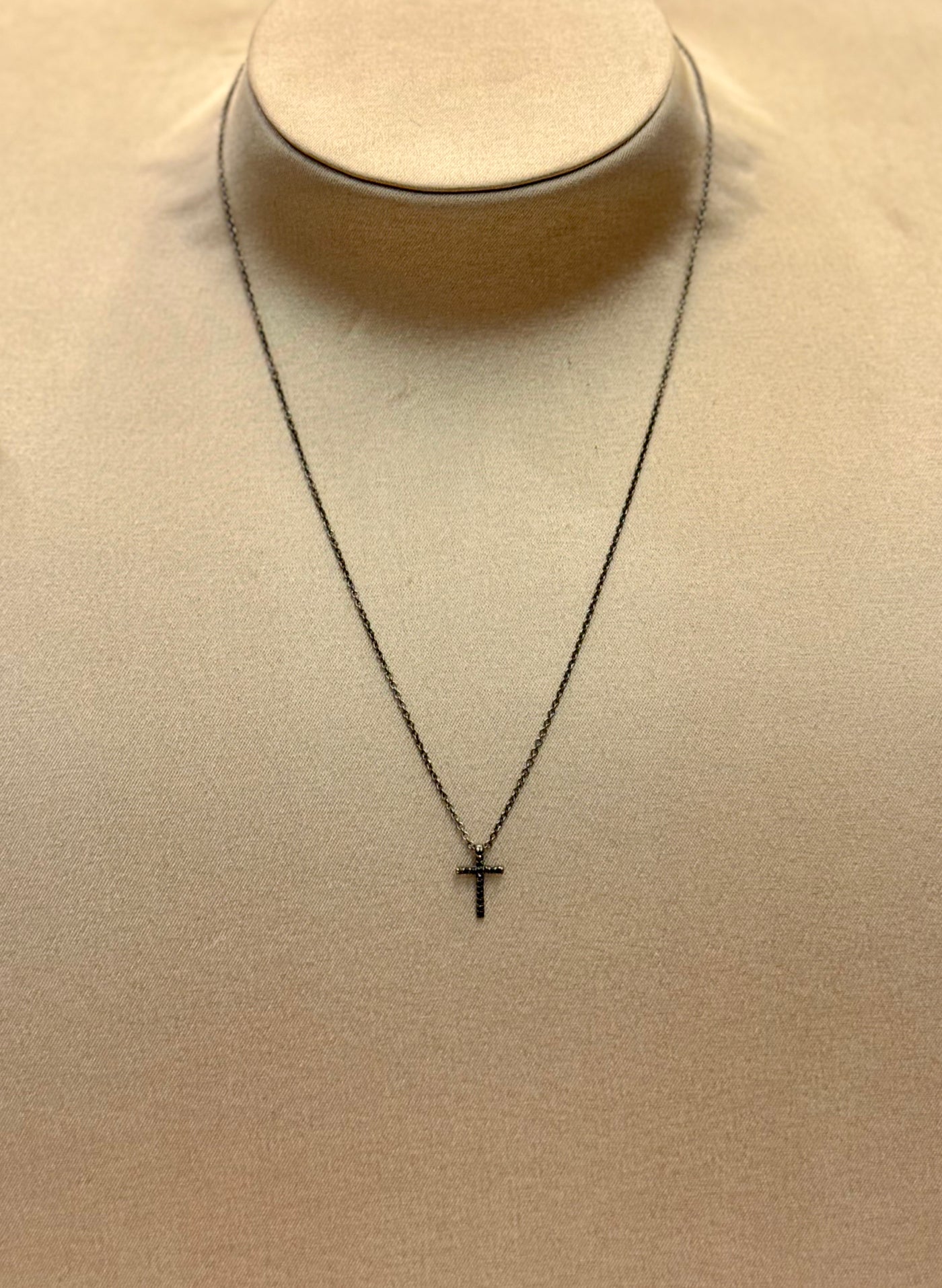 COLLANA CON CROCE