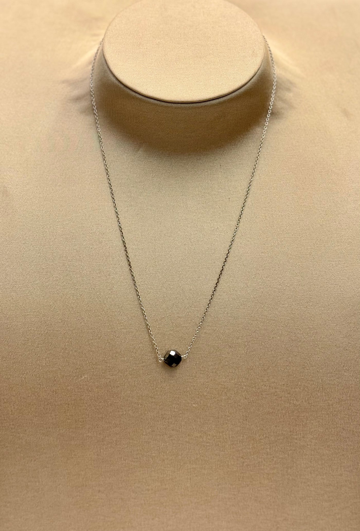 COLLANA DIAMANTE NERO