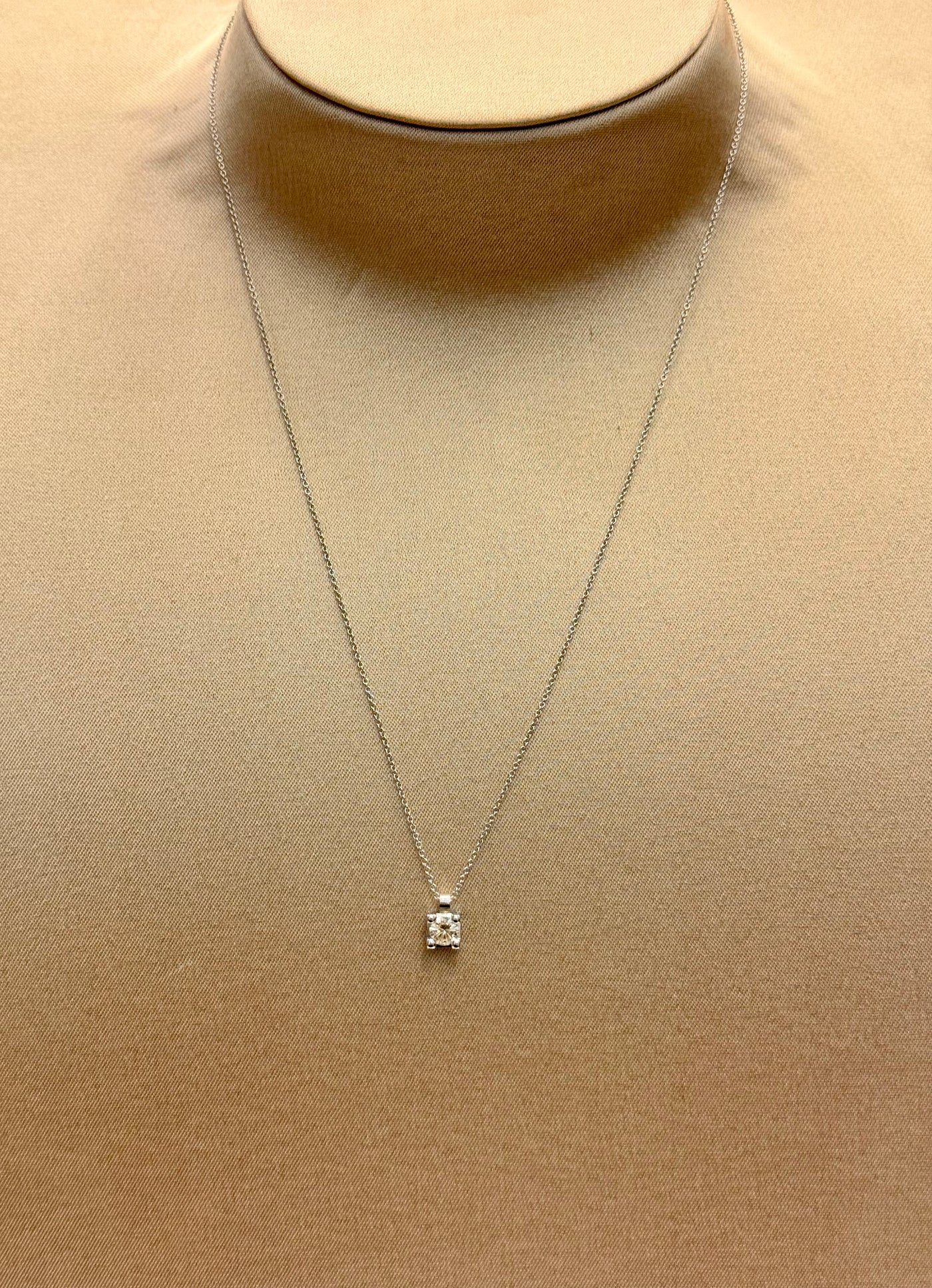COLLANA PUNTO LUCE